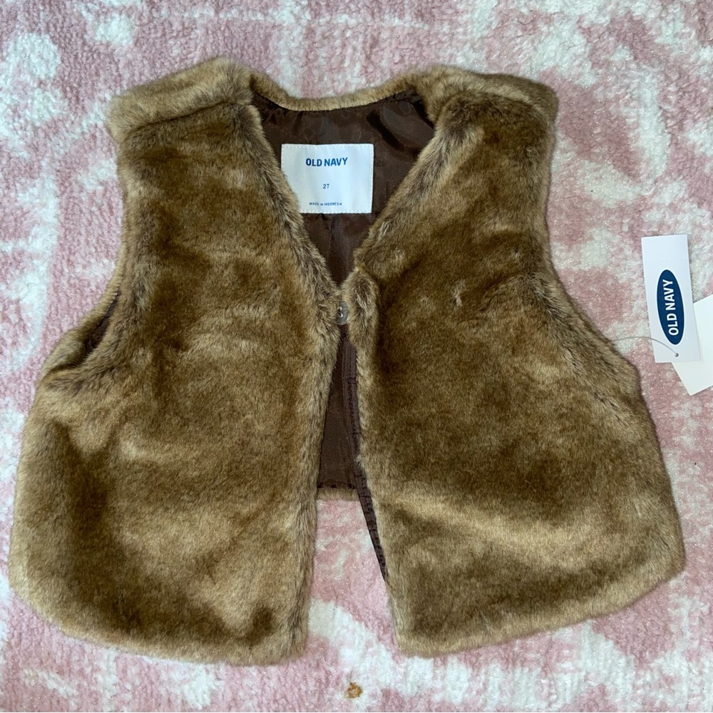 Old Navy faux fur vest
